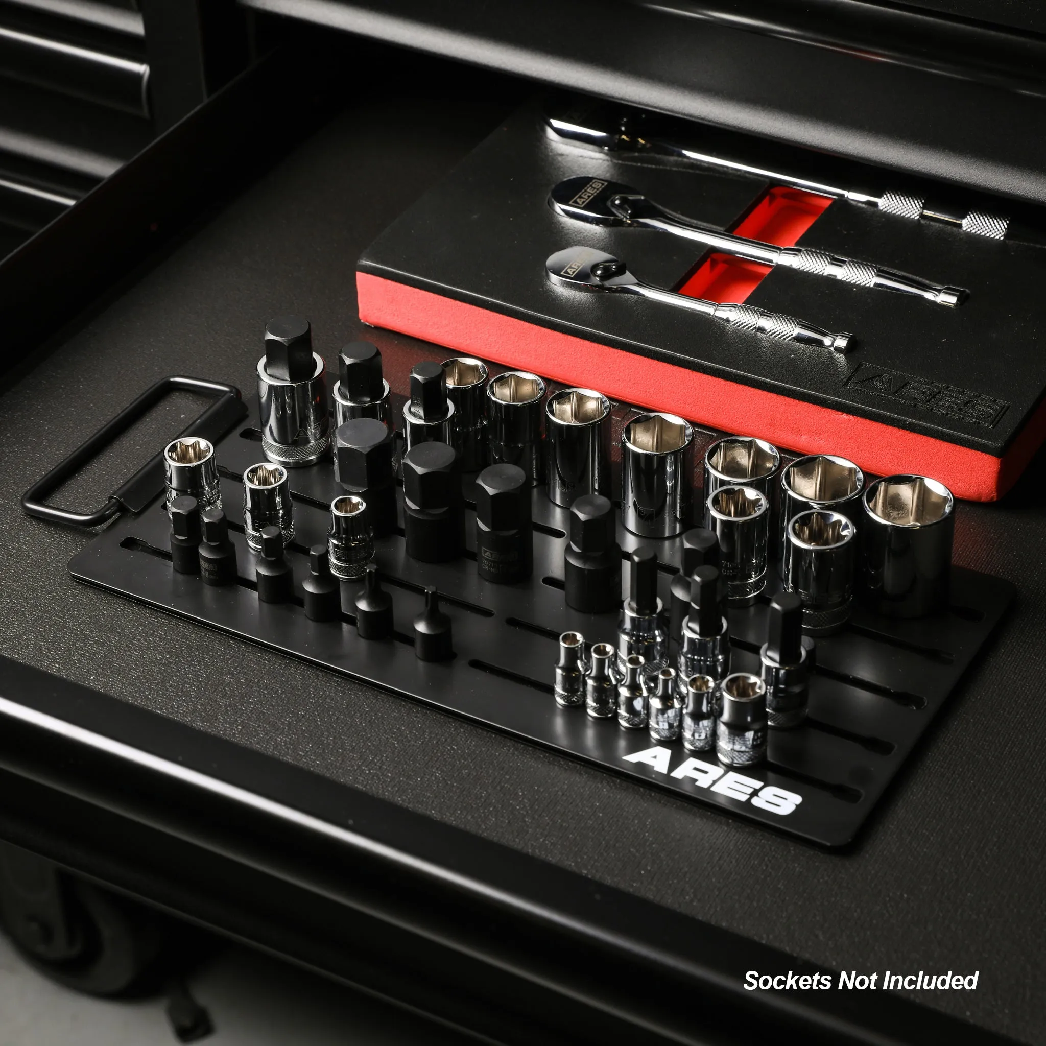 ARES 60032 - 36-Piece Magnetic Socket Organizer