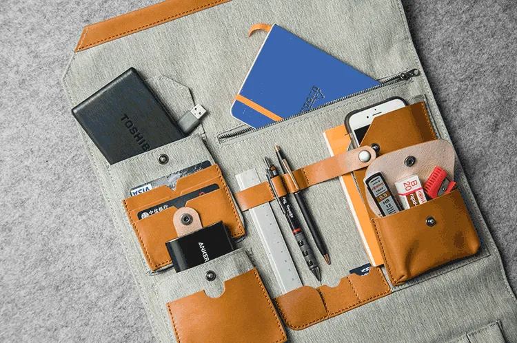 DESIGNER FOLIO - toffee