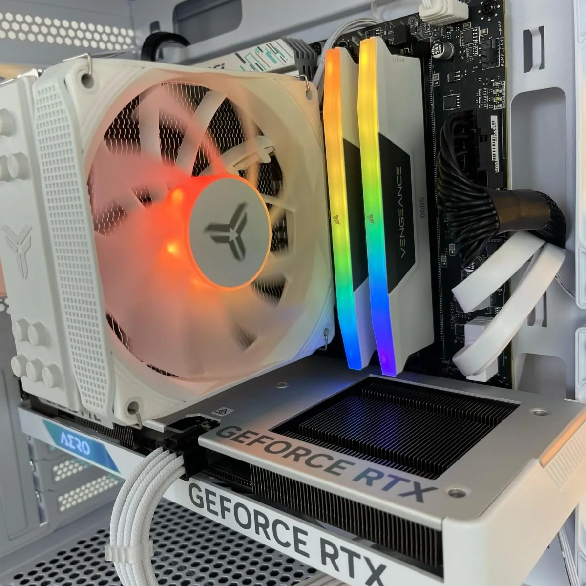 IGaming Core i5/i7 14600KF | RTX 4060-4070 Super | CX500 White