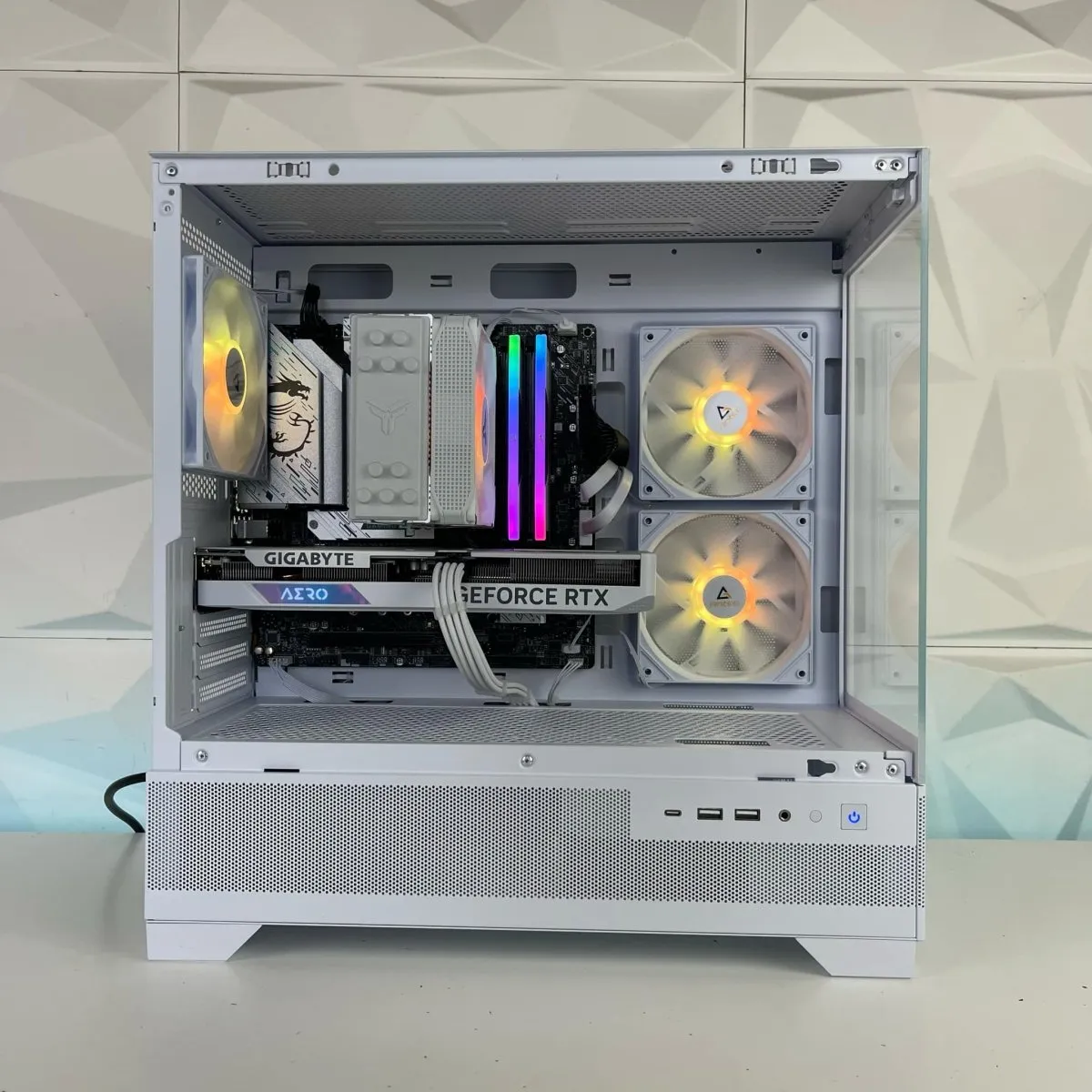 IGaming Core i5/i7 14600KF | RTX 4060-4070 Super | CX500 White