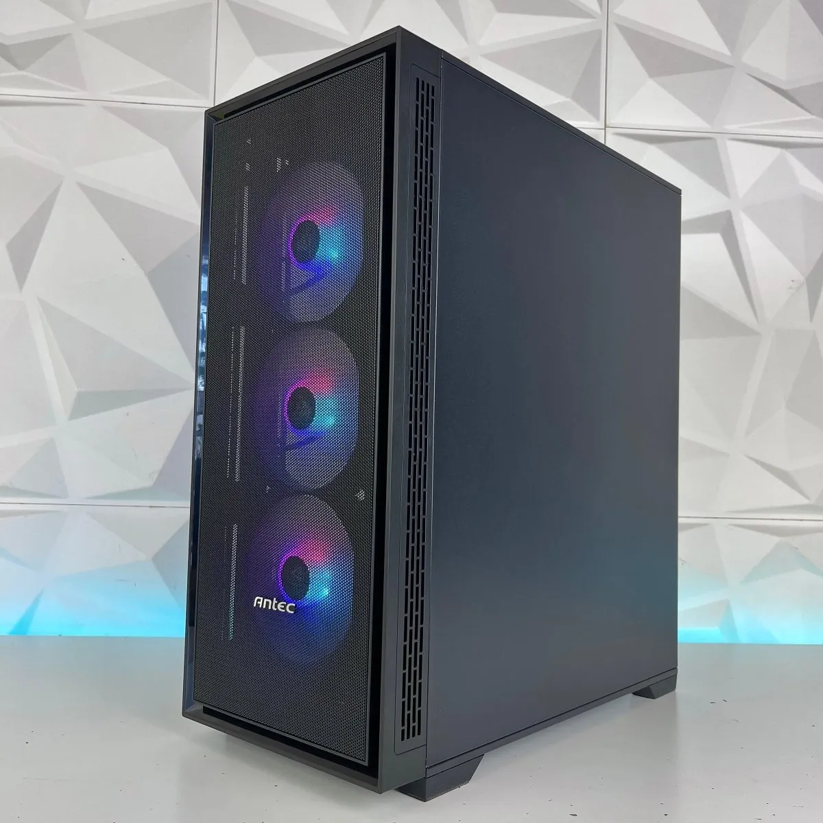 IGaming Intel Core i5 14600KF | RTX 4060Ti-4070 Super | 32GB DDR5 AX81 Elite