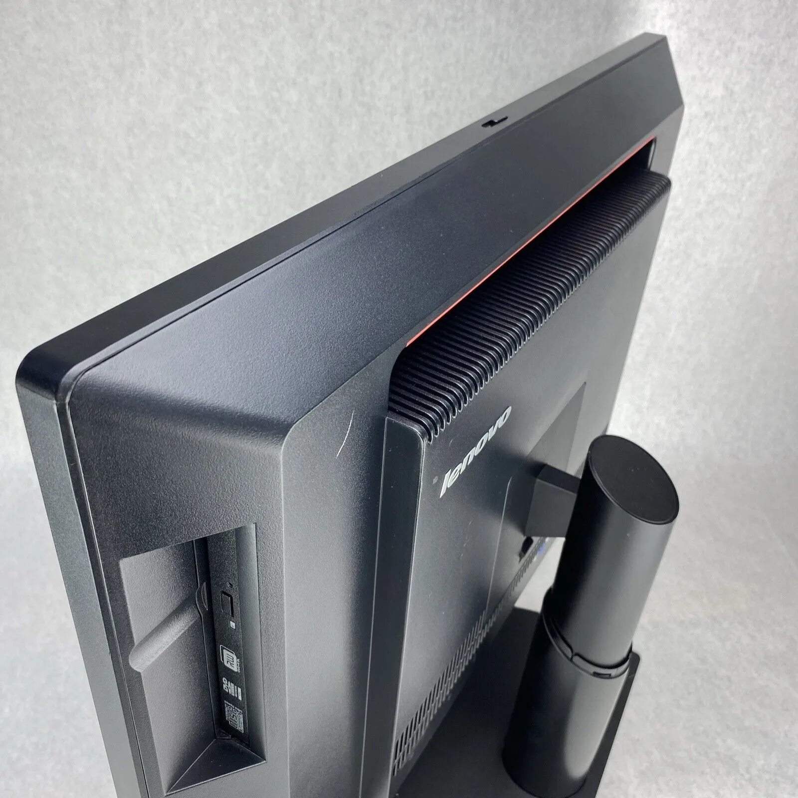 Lenovo ThinkCentre M93z 23" AIO Intel Core i5-4590S 3.0GHz 8GB RAM No HDD OS