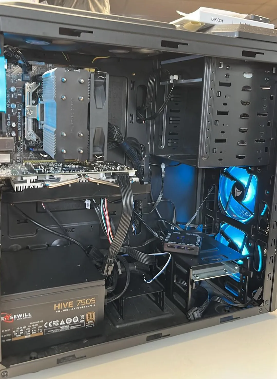 PC GAMING AMD Radeon RX 580 8GB i7-4790 3,60Ghz 16GB Ram SSD Neuf 1TB