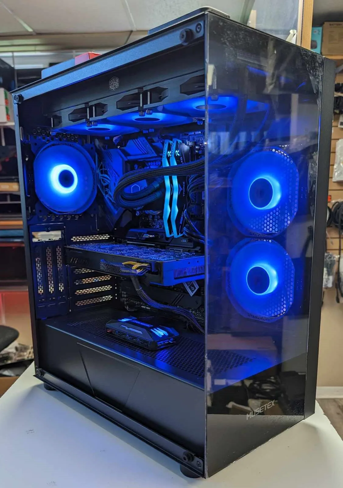 PC GAMING i9-12900K (NEUF) GTX1080-Ti 11GB 32GB DDR5 (NEUF) SSD 2TB NVMe (NEUF)