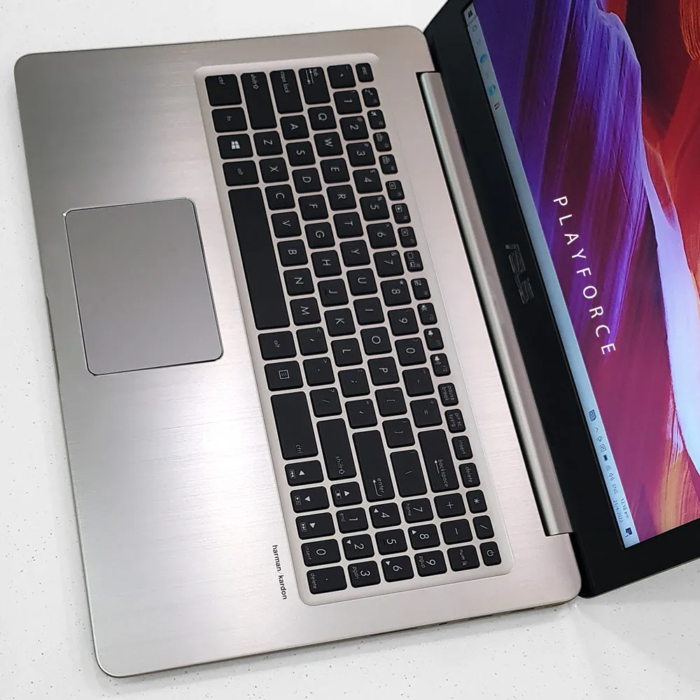 VivoBook Pro N580VD (i7-7700HQ, GTX 1050, 8GB, 1TB 128GB SSD, 15-inch)